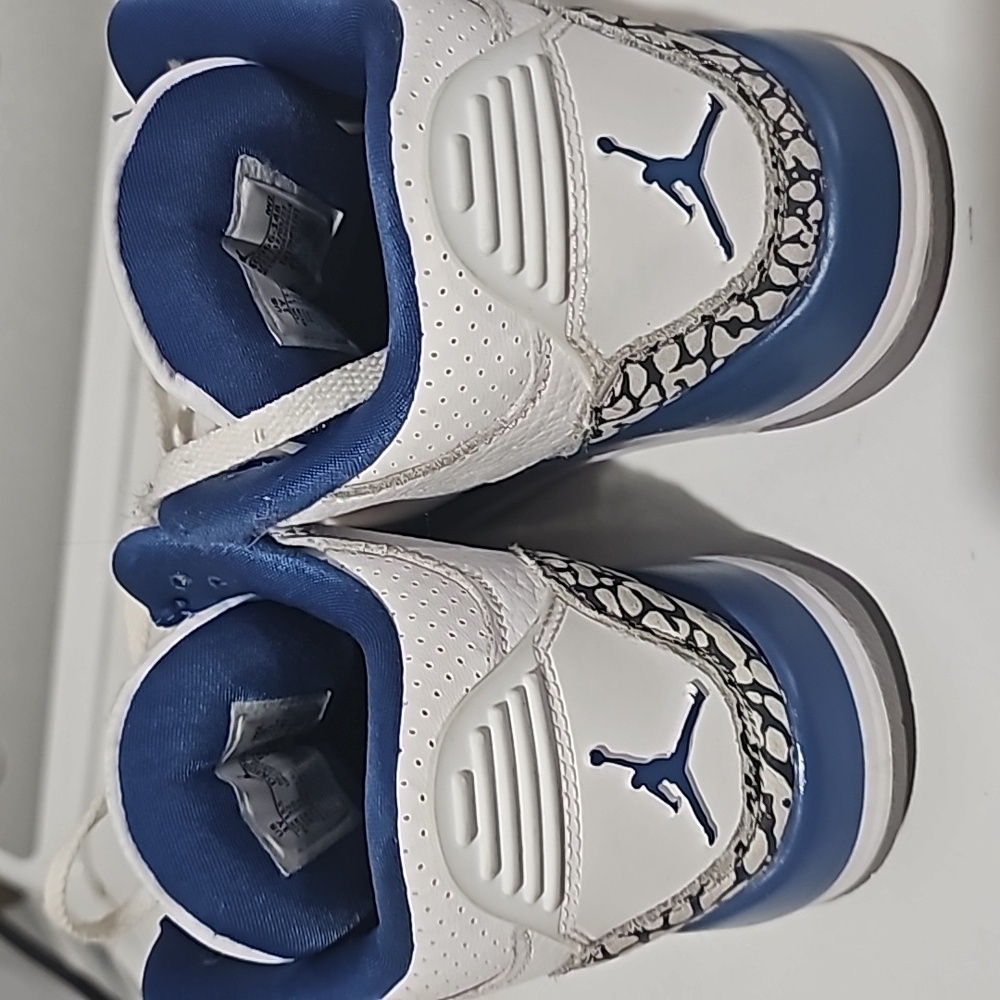 Jordan 3 Retros Boys size 1